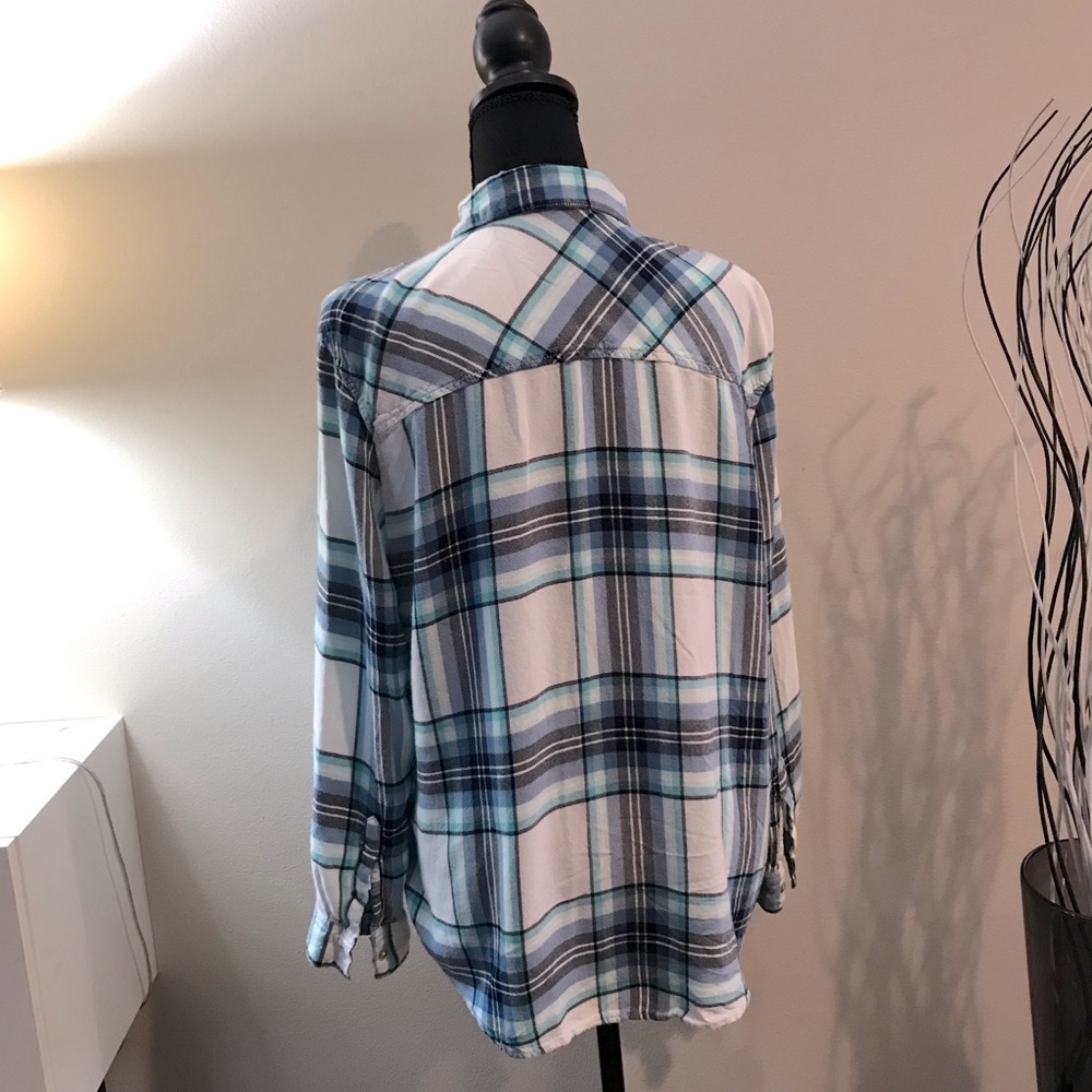 Garage Blue/gray plaid button down shirt